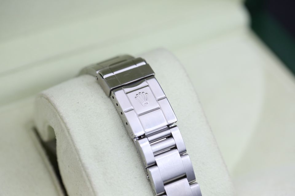 Rolex Explorer II 16570 Image 3